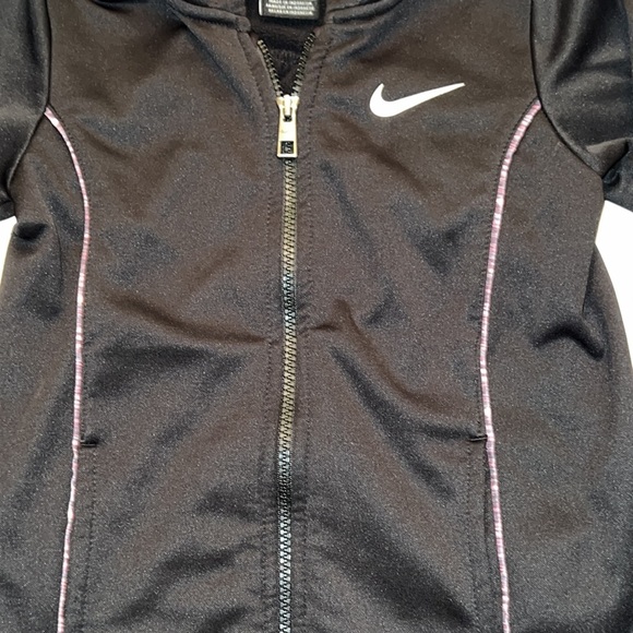 Nike Girls Dri Fit Zipper Hoodie Jacket Black with Pink Size 6/M - Picture 3 of 9
